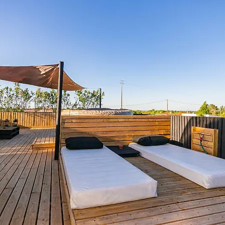Дом отдыха Holiday Rue Monte Dos Cucos *